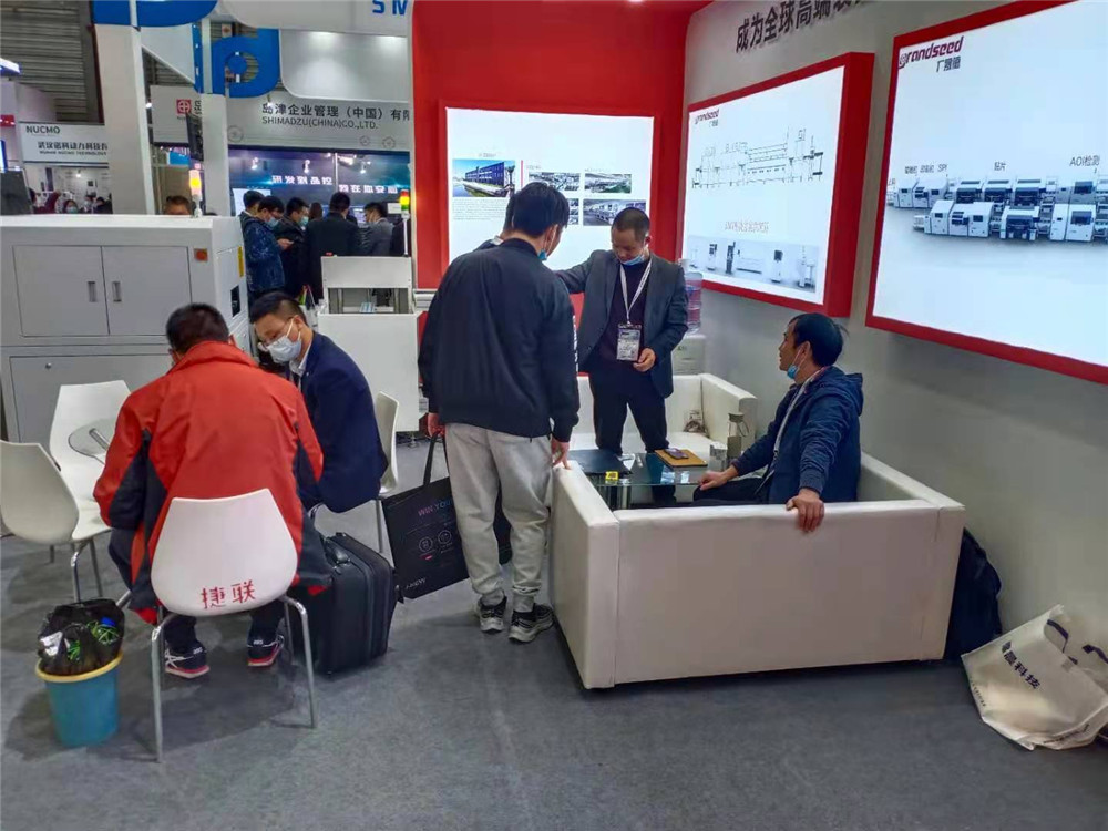 慕尼黑上海設備展廣晟德展客戶會(hui) 談